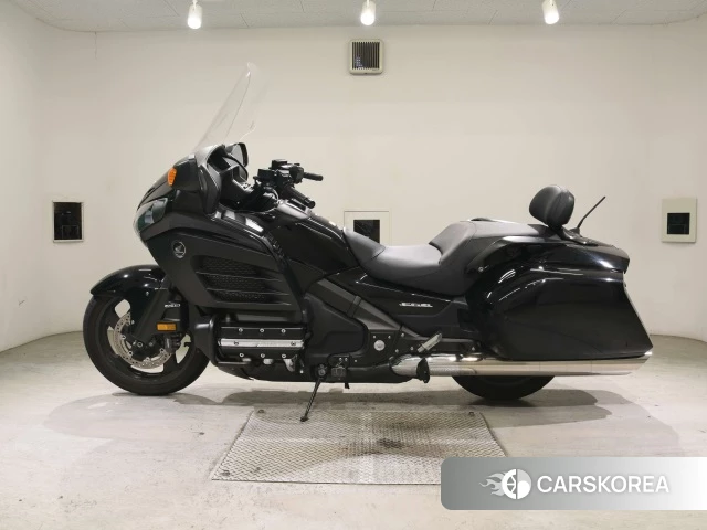 Проданный Honda GL1800 F6B 2013 из Японии, фото 4