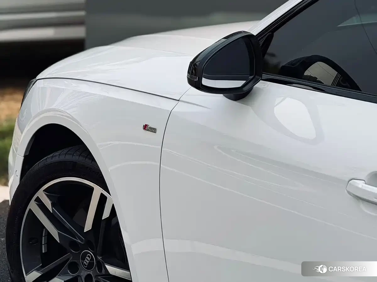Audi A4L id 4559606 из Китая 13