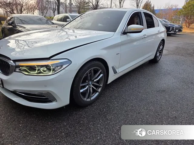 BMW 5 Series (G30) 2018 Белый из Кореи, фото 4