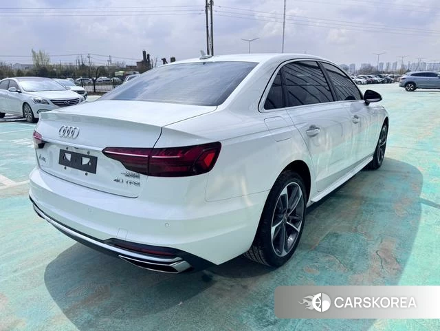 Audi A4L id 4275262 из Китая 8