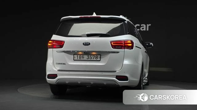 Kia The New Carnival id 4759943 из Кореи 29