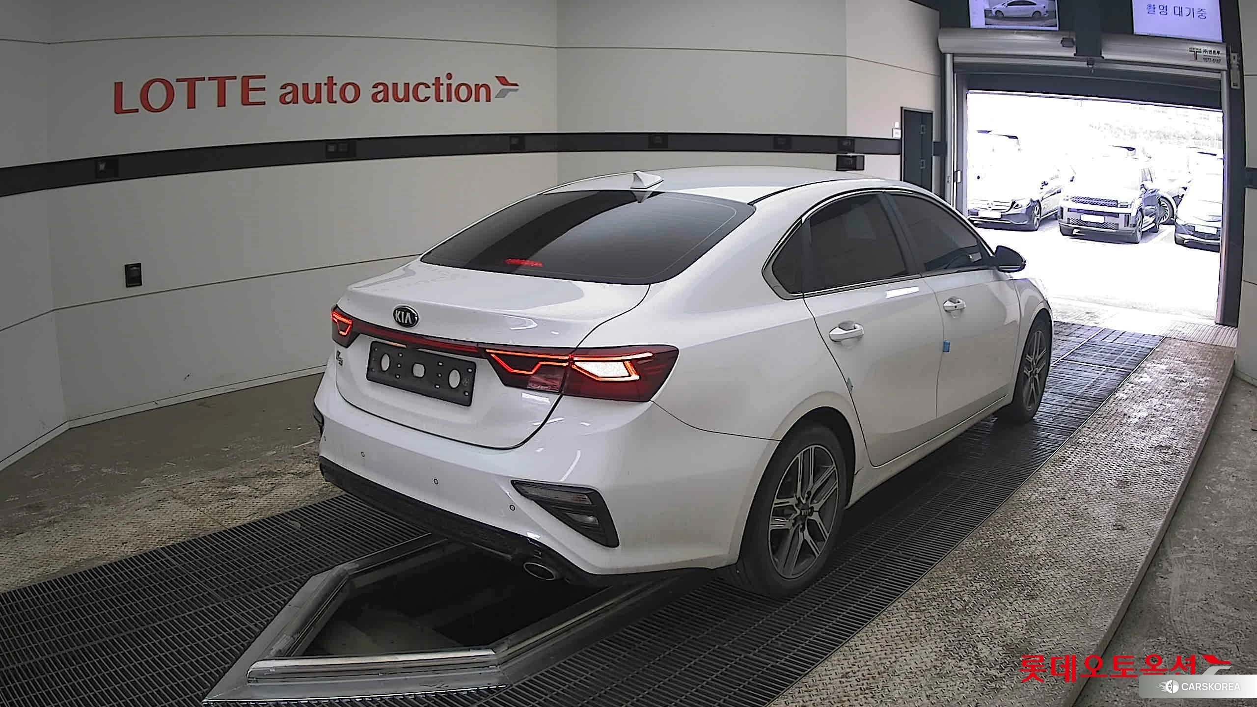 Kia K3 id 3888389 из Кореи 31