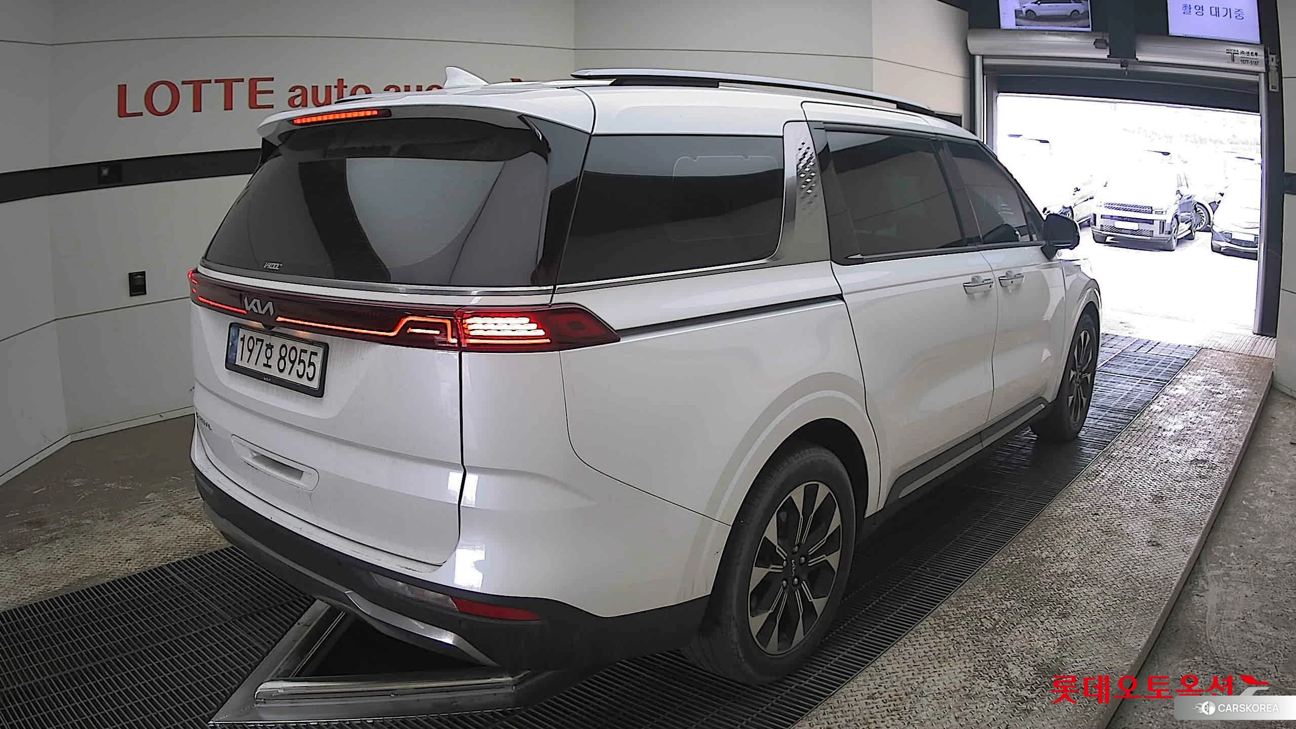 Kia Carnival id 3888384 из Кореи 31