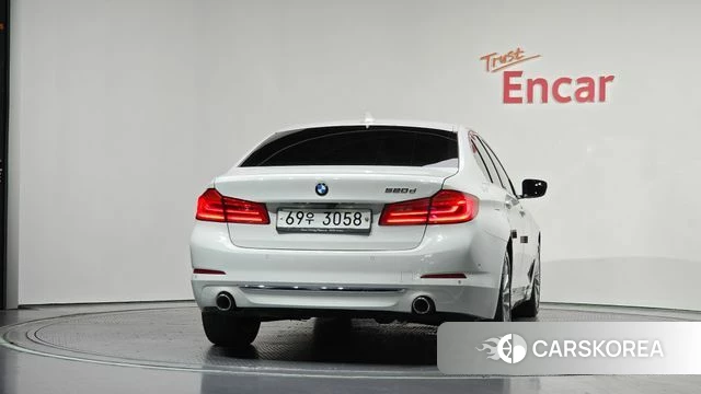 BMW 5 Series (G30) id 4496903 из Кореи 14