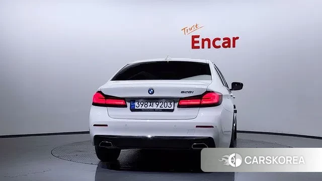 BMW 5 Series (G30) id 3251765 из Кореи 14