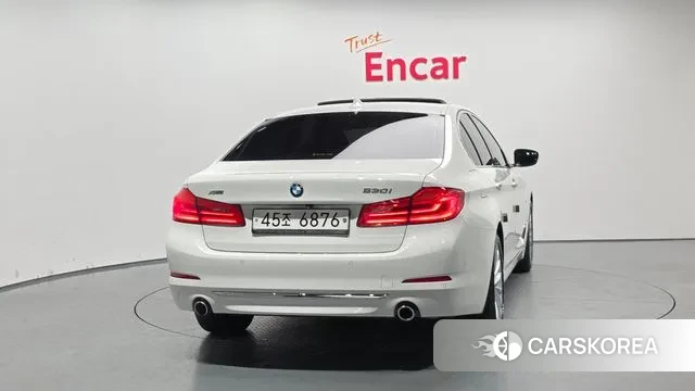 BMW 5 Series (G30) id 3573993 из Кореи 14