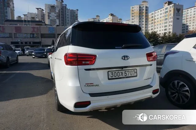Kia The New Carnival id 3547583 из Кореи 14