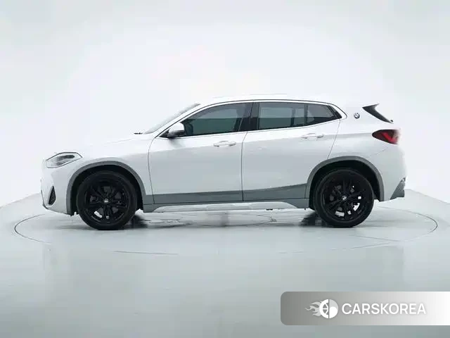 BMW X2 2022 Белый из Китая, фото 4