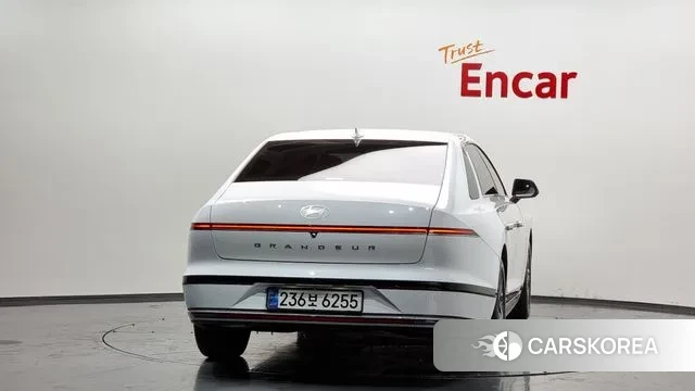 Hyundai Grandeur (GN7) id 3246220 из Кореи 14