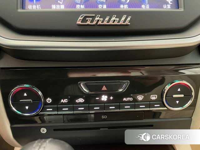 Maserati Ghibli id 4209142 из Китая 22