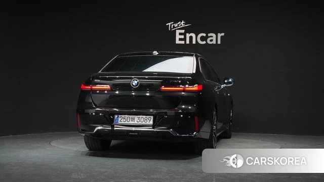 BMW 7 Series (G70) id 4266465 из Кореи 30