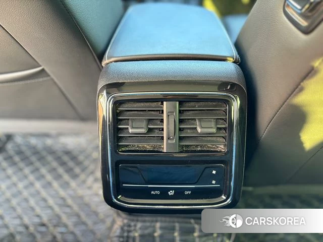 Volkswagen Passat id 4264752 из Китая 14