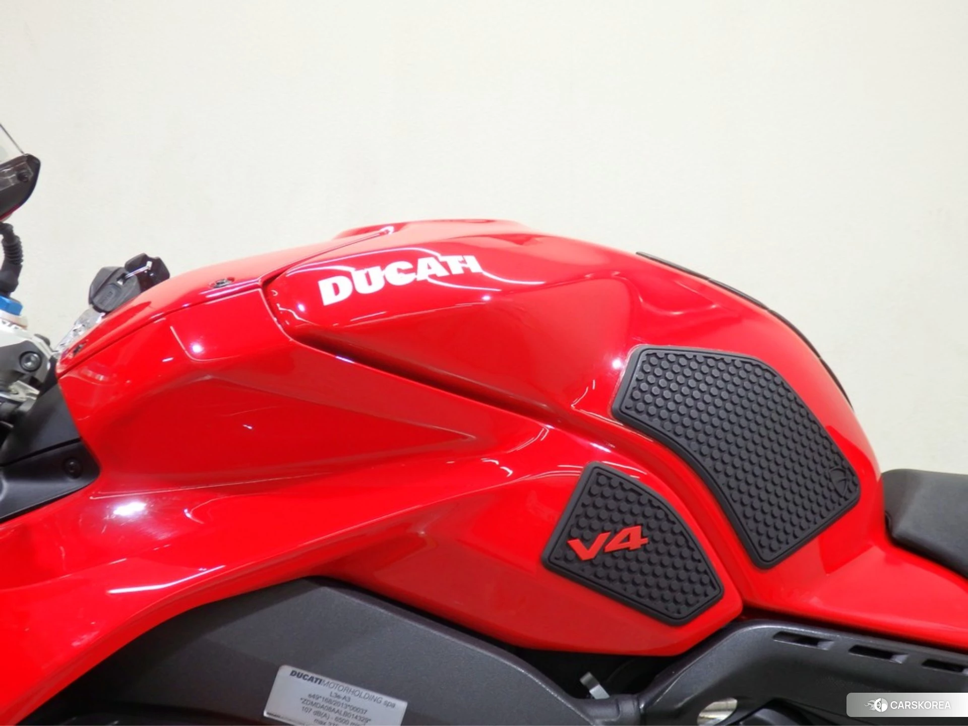 Ducati PANIGALE V4 S id 4373917 из Японии 24
