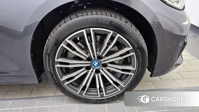 BMW 3 Series (G20) id 3539826 из Кореи 14