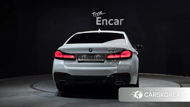 BMW 5 Series (G30) id 3813375 из Кореи 14