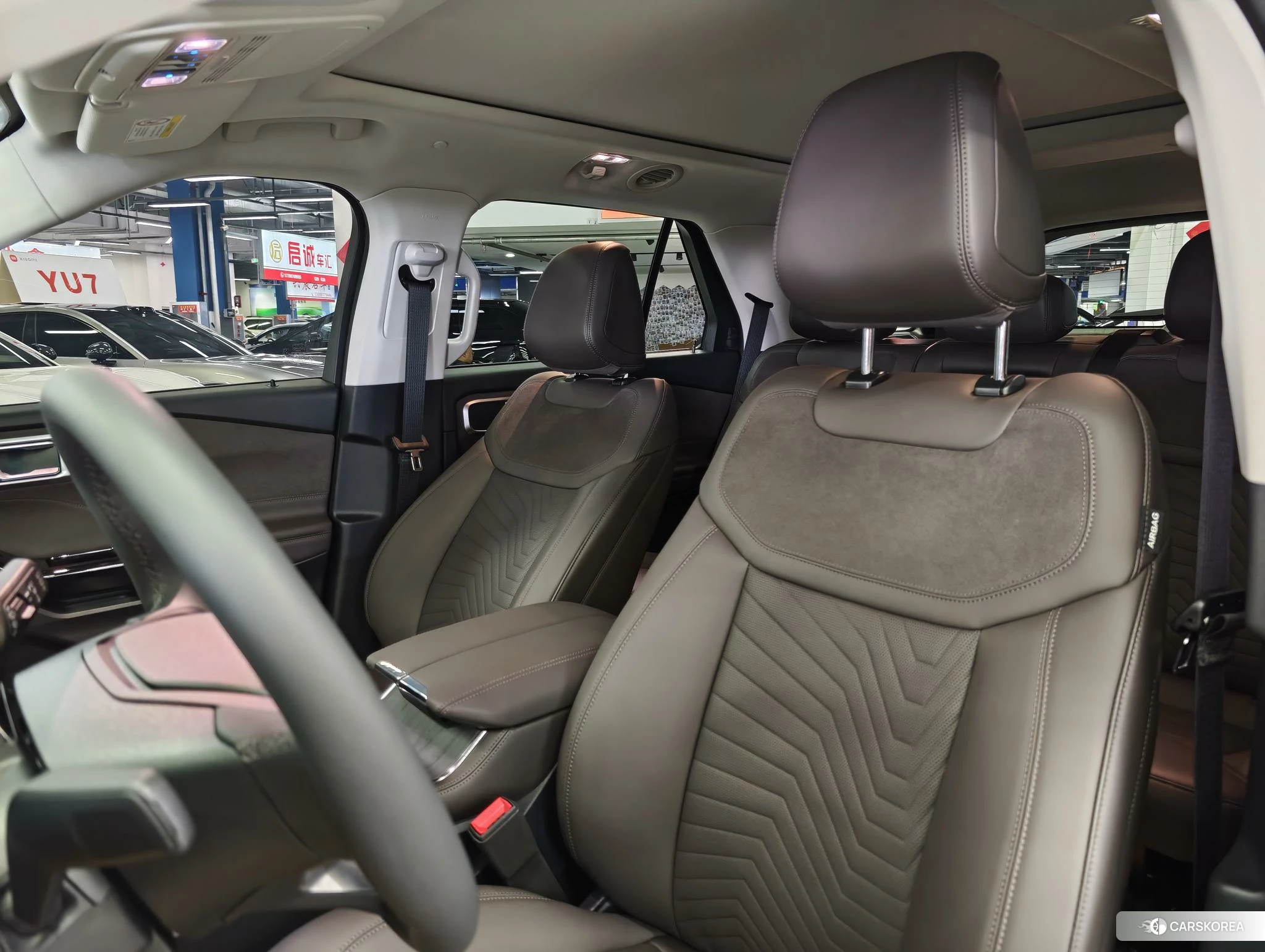 Ford Explorer id 4440423 из Китая 17