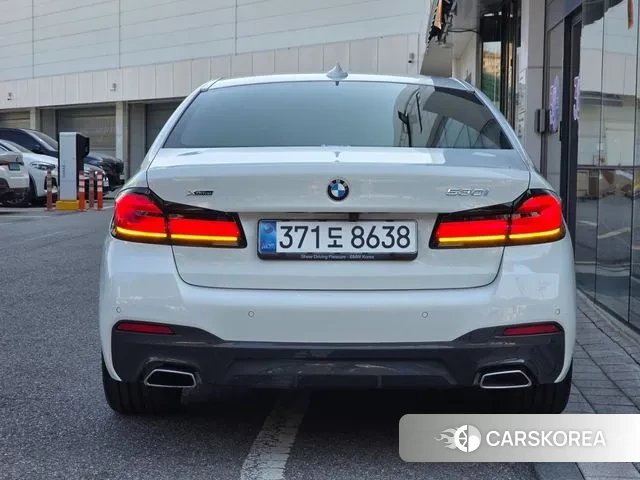 BMW 5 Series (G30) id 3338699 из Кореи 14