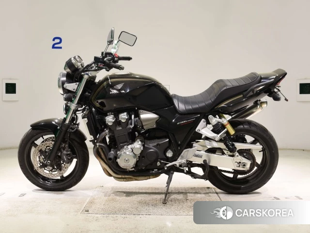 Проданный Honda CB1300SF 2011 из Японии
