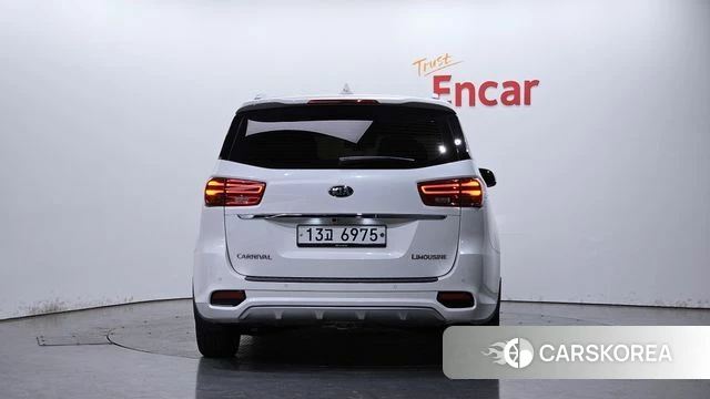 Kia The New Carnival id 4508636 из Кореи 14