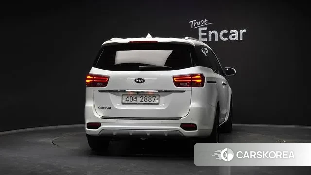 Kia The New Carnival id 3778932 из Кореи 14