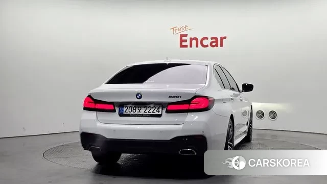 BMW 5 Series (G30) id 3416956 из Кореи 14