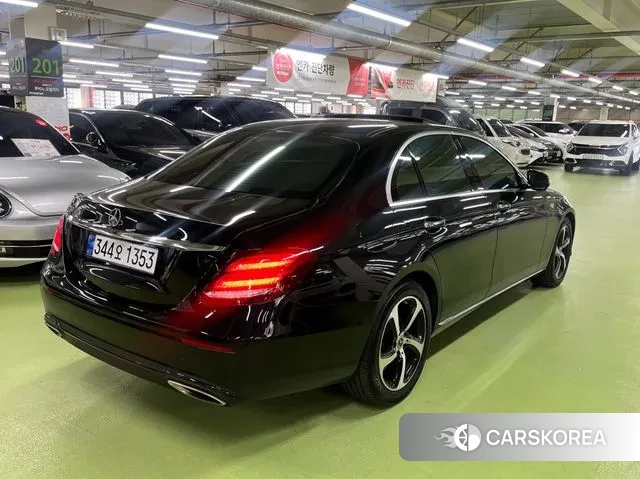 Mercedes-Benz E-Class W213 id 3687039 из Кореи 13