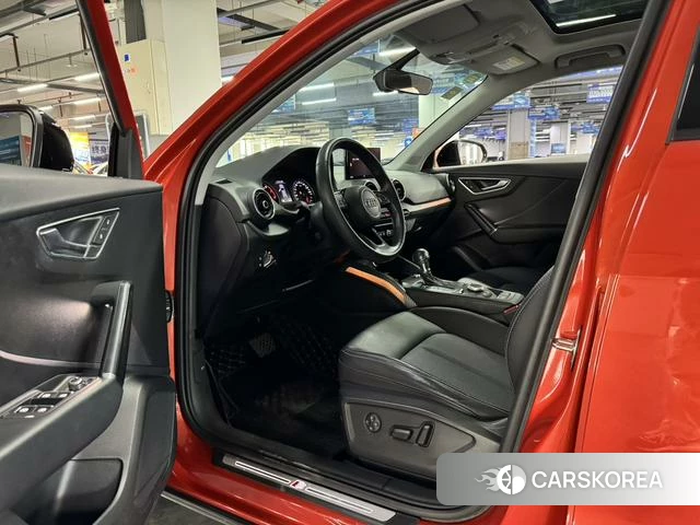 Audi Q2L 2020 Оранжевый из Китая, фото 4