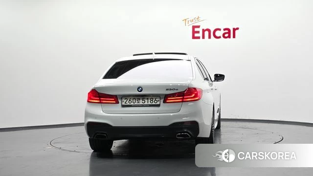 BMW 5 Series (G30) id 4389833 из Кореи 34