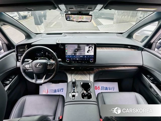 Lexus LM id 4261309 из Китая 12