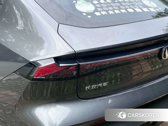 Chang'an UNI-V id 4380376 из Китая 13