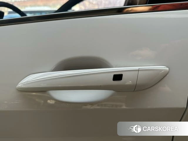 Hyundai Elantra id 4205745 из Китая 10