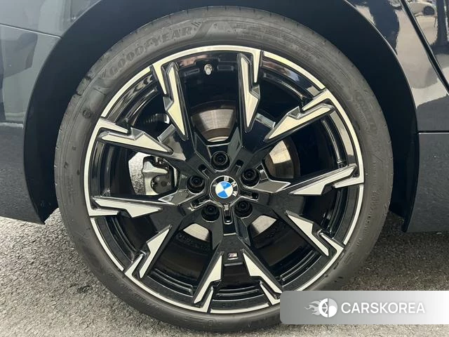 BMW 2 series id 3863647 из Китая 10