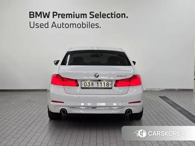 BMW 5 Series (G30) id 3761335 из Кореи 14