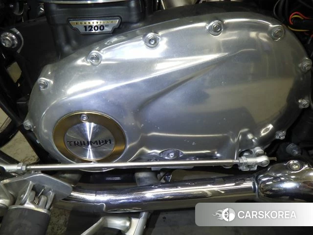 Engine photo
