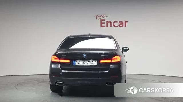 BMW 5 Series (G30) id 3690793 из Кореи 14