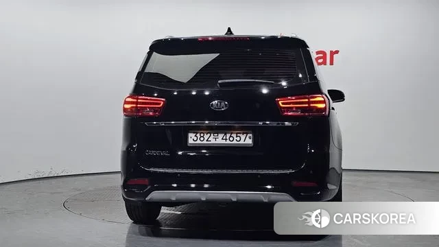 Kia The New Carnival id 2886524 из Кореи 14