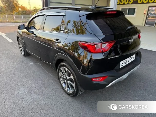 Kia Stonic id 3297764 из Кореи 14