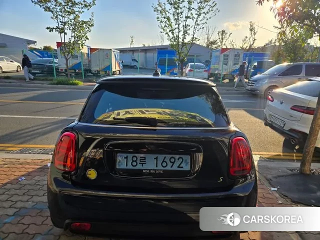 Mini Cooper Electric id 3342617 из Кореи 14