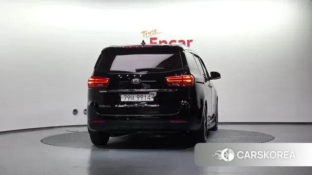 Kia The New Carnival id 3350574 из Кореи 14