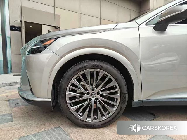 Lexus RX PHEV 2023 Серебристо-серый из Китая, фото 6