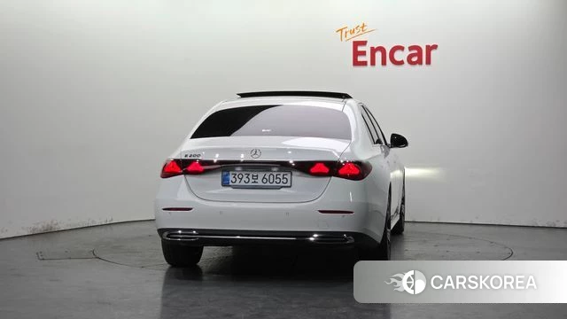 Mercedes-Benz E-Class W214 id 4200763 из Кореи 25