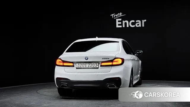 BMW 5 Series (G30) id 3243239 из Кореи 14