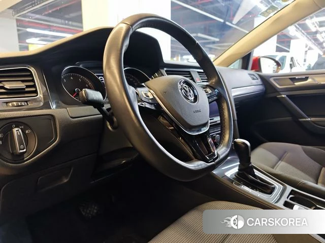 Volkswagen Golf id 4213685 из Китая 25