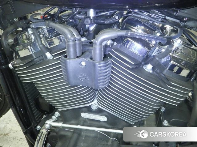 Engine photo