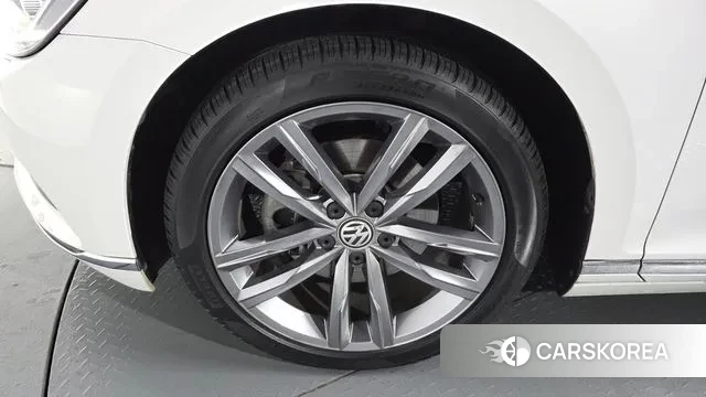 Volkswagen Passat GT (B8) id 3386248 из Кореи 14