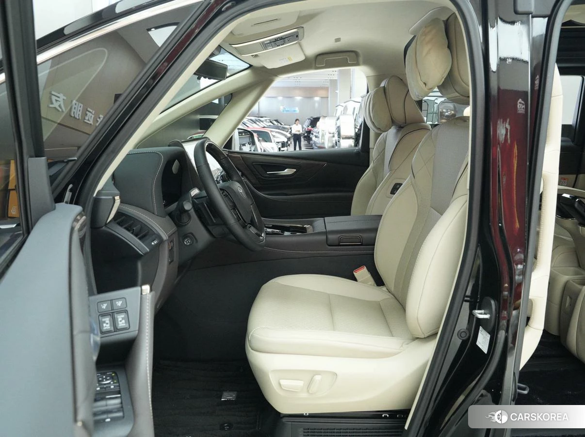 Toyota Elfa id 4486403 из Китая 23