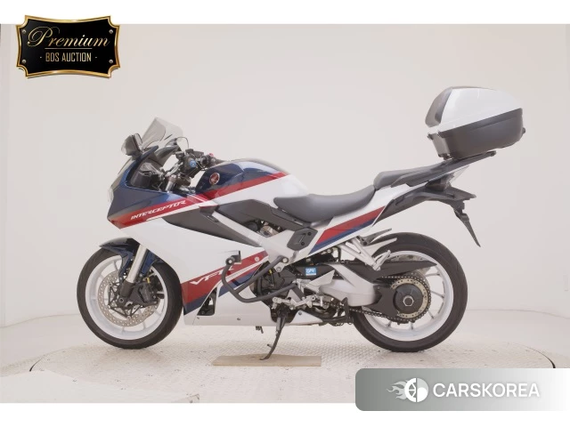 Honda VFR800F 2022 из Японии, фото 2