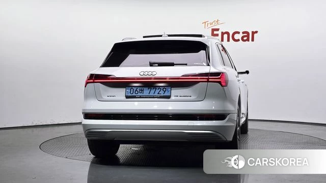Audi e-Tron id 4475994 из Кореи 14