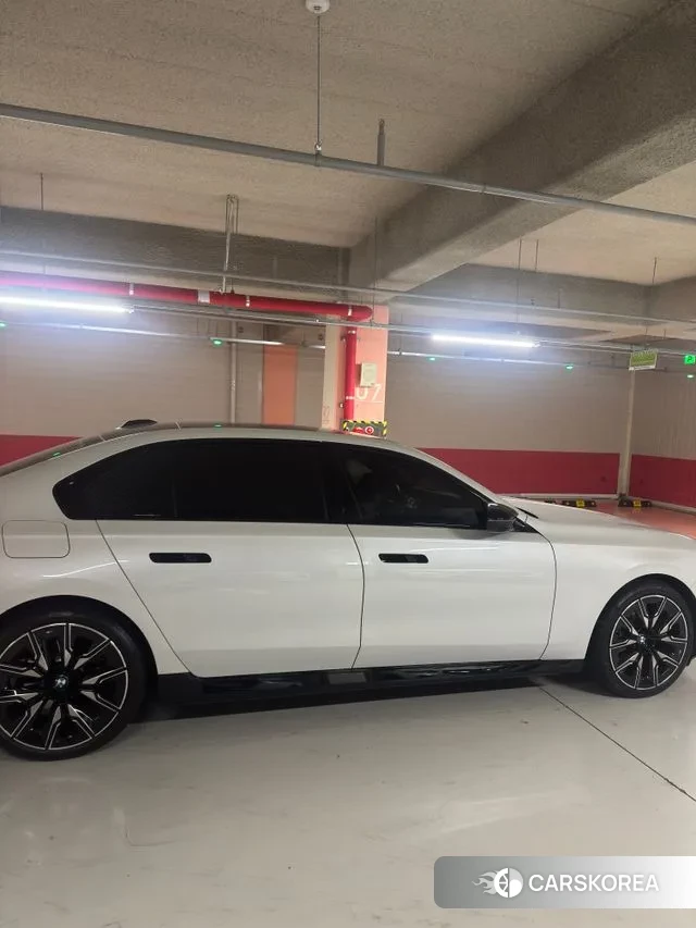 BMW 7 Series (G70) id 3482659 из Кореи 7