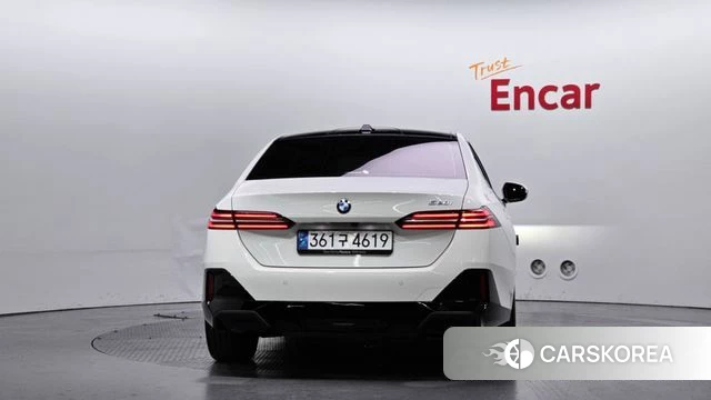 BMW 5 Series (G60) id 4381664 из Кореи 24